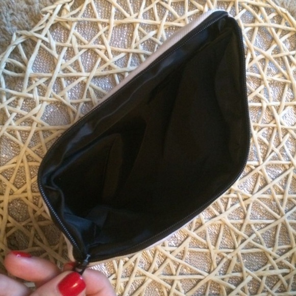 I’M Not Perfect But My Lashes Are. Cosmetic Bag. - Picture 4 of 8